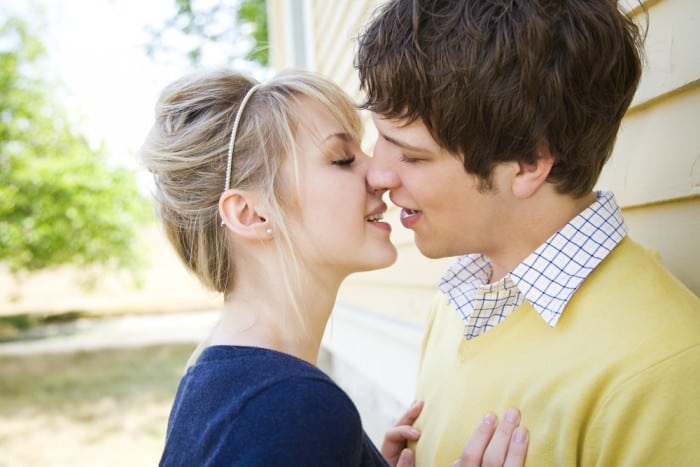 Can you get hepatitis from kissing?